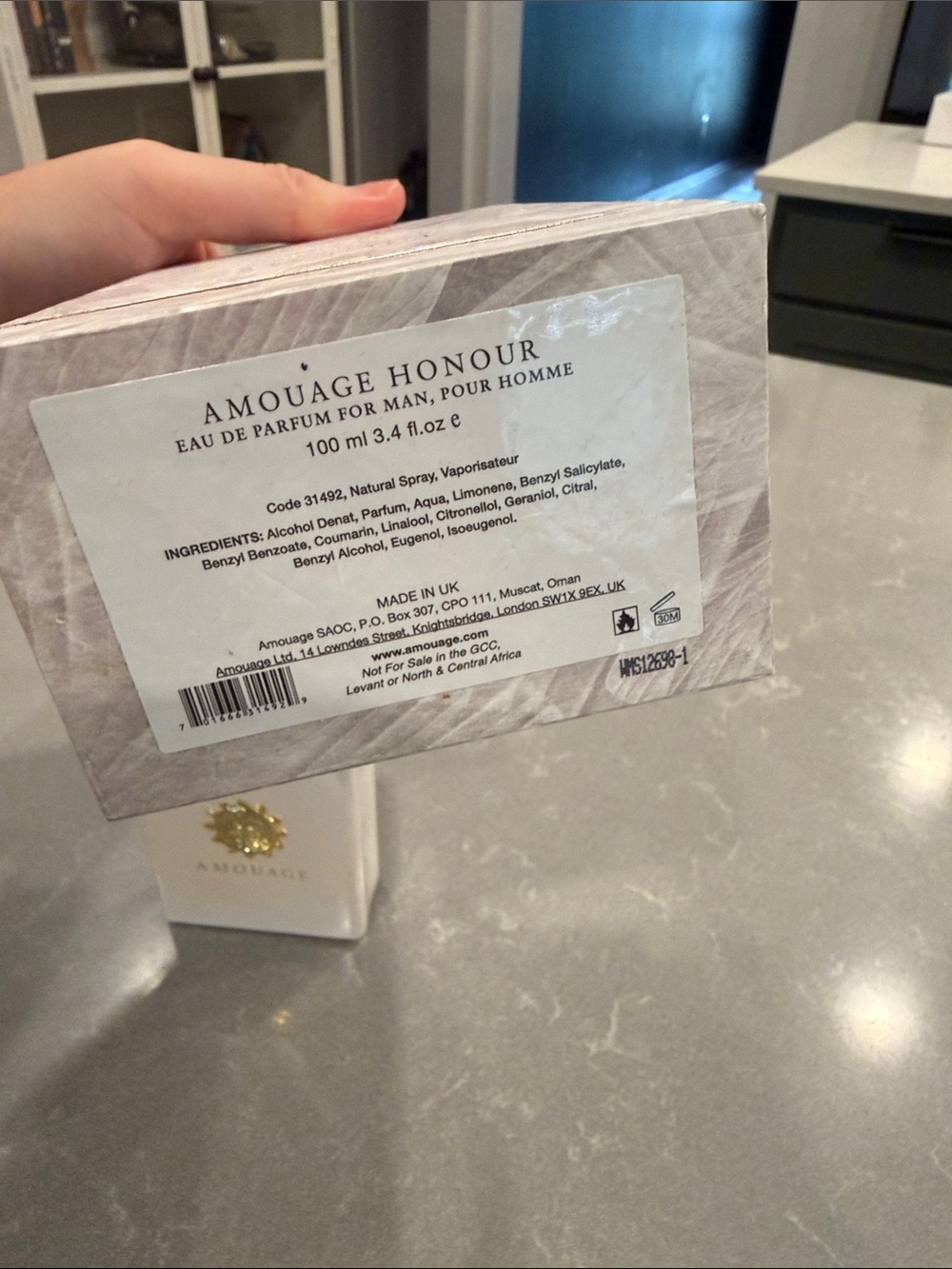 Amouage Honour Men’s Fragrance — White with Gold Accents - Picture 3 of 5